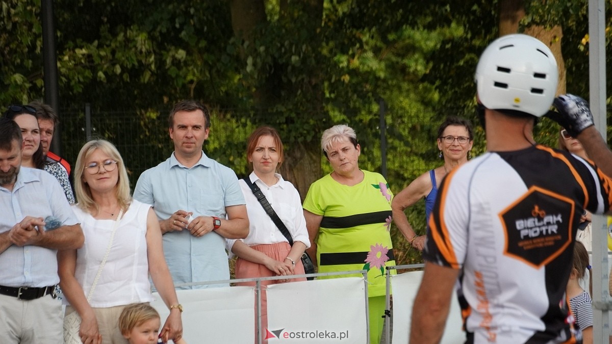 Pokaz akrobacji rowerowych w Troszynie [06.07.2025] - zdjęcie #3 - eOstroleka.pl