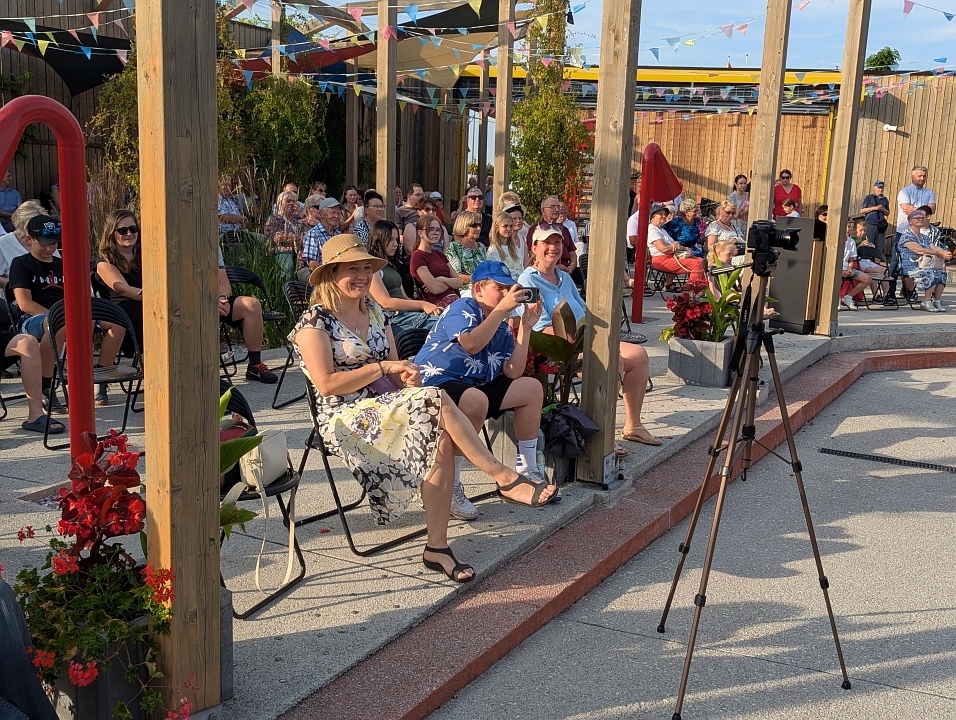 Muzyczne Lato w Tężni [06.07.2025] - zdjęcie #15 - eOstroleka.pl