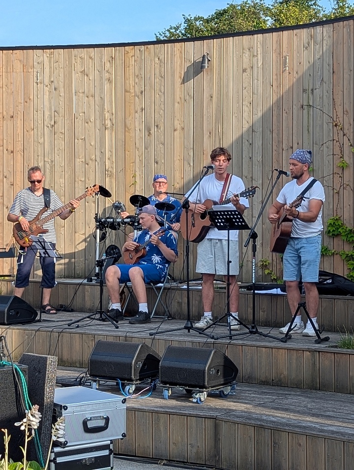 Muzyczne Lato w Tężni [06.07.2025] - zdjęcie #10 - eOstroleka.pl