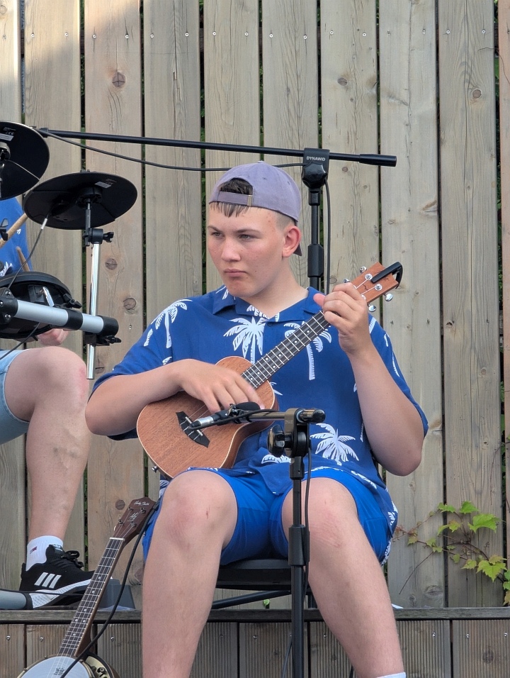 Muzyczne Lato w Tężni [06.07.2025] - zdjęcie #7 - eOstroleka.pl