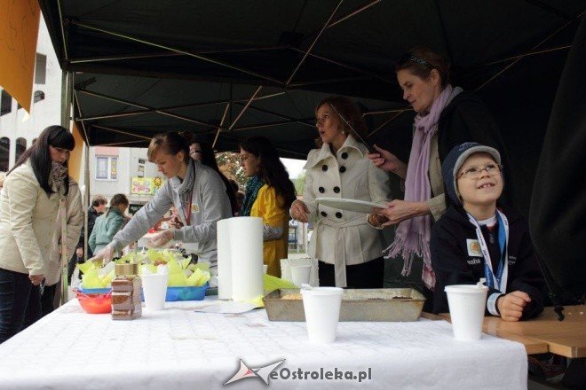 Hospicjum to też życie - koncert na rzecz ostrołęckiego hospicjom (8.X.2011) - zdjęcie #38 - eOstroleka.pl