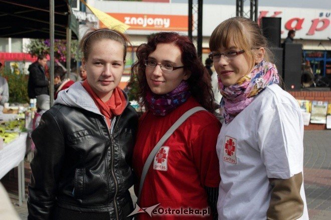 Hospicjum to też życie - koncert na rzecz ostrołęckiego hospicjom (8.X.2011) - zdjęcie #2 - eOstroleka.pl