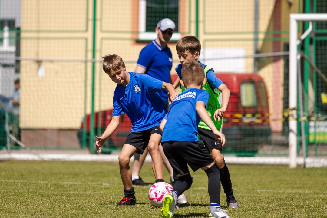 Piłkarski turniej dzikich drużyn - Sportowe wakacje w mieście, fot. MOSIR w Ostrołęce - zdjęcie #16 - eOstroleka.pl