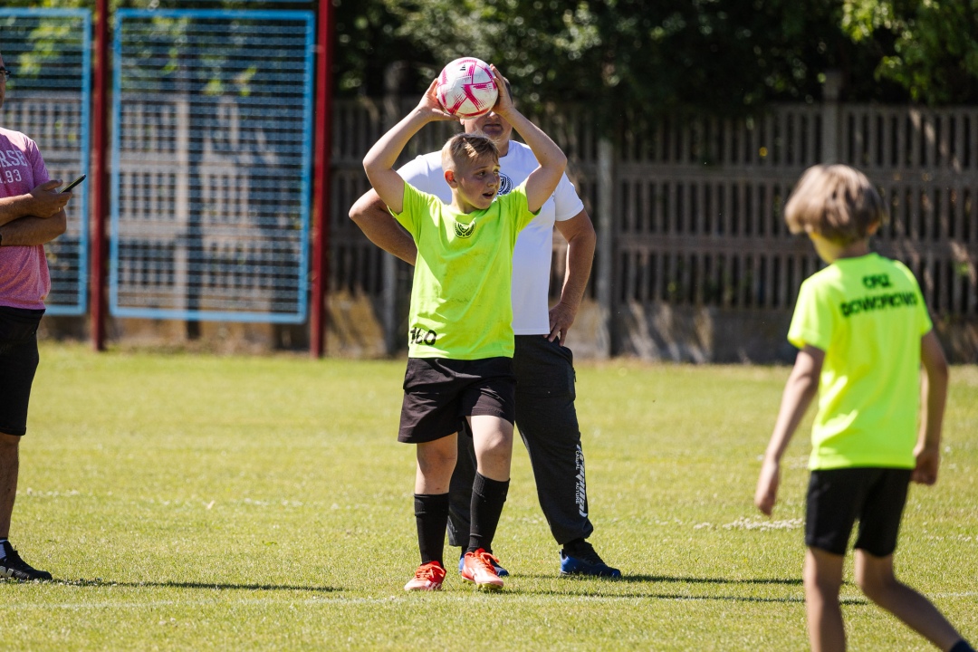Piłkarski turniej dzikich drużyn - Sportowe wakacje w mieście, fot. MOSIR w Ostrołęce - zdjęcie #14 - eOstroleka.pl