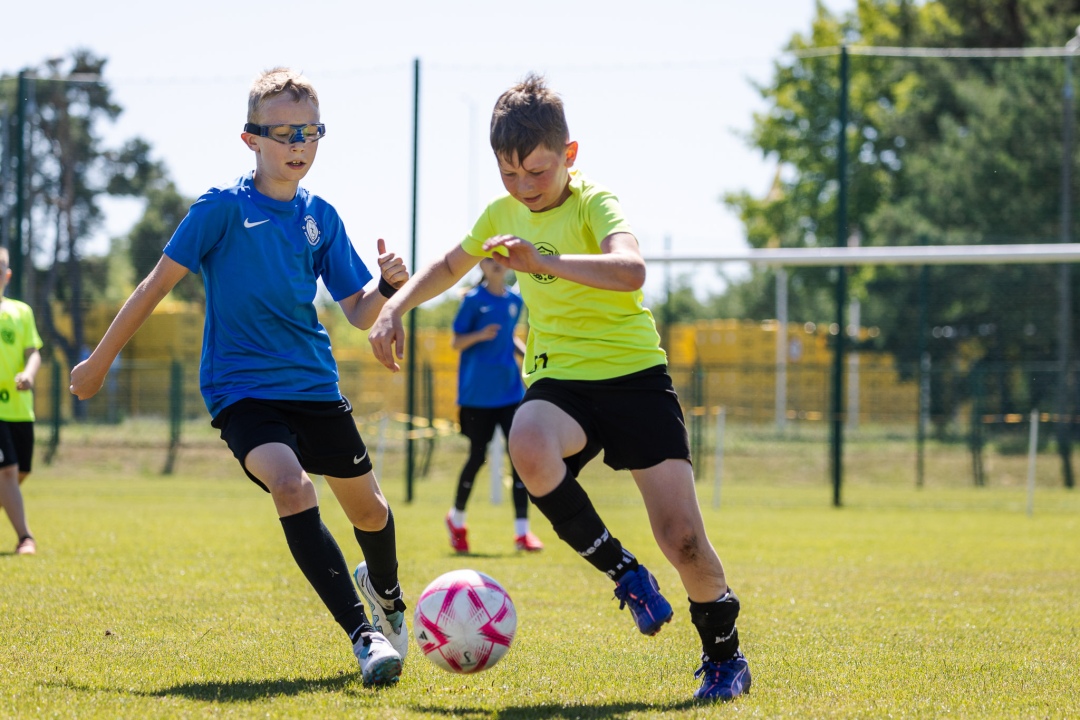 Piłkarski turniej dzikich drużyn - Sportowe wakacje w mieście, fot. MOSIR w Ostrołęce - zdjęcie #13 - eOstroleka.pl