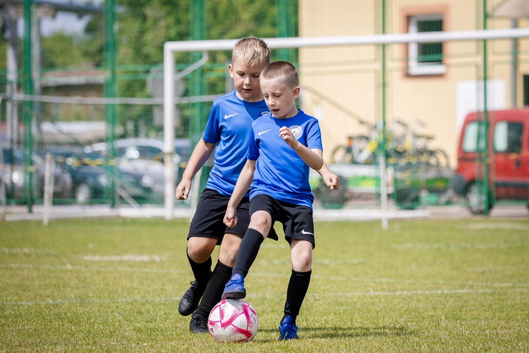 Sportowe wakacje w mieście - trzeci turniej piłki nożnej, fot. MOSIR Ostrołeka - zdjęcie #7 - eOstroleka.pl