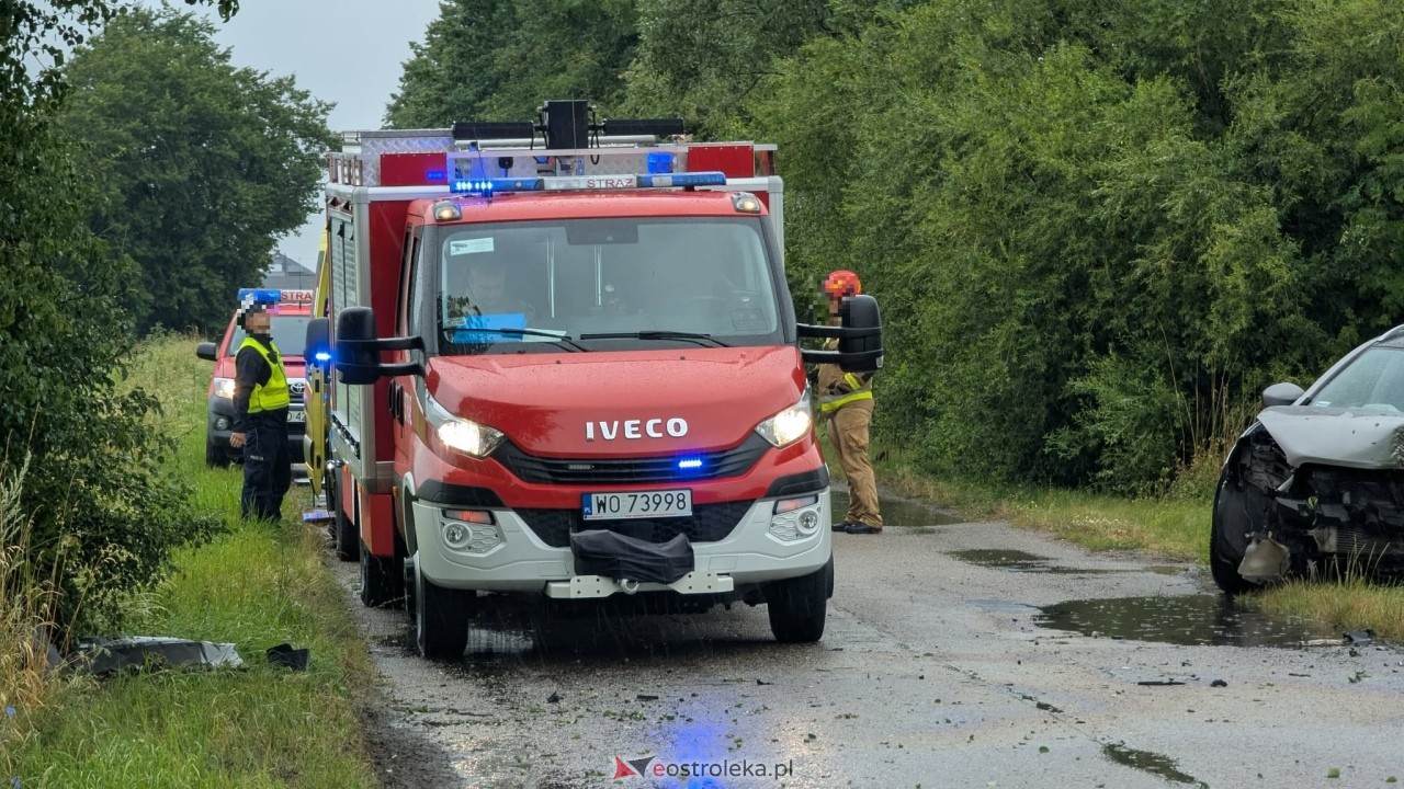 Wypadek między Zabielem o Ołdakami [9.07.2025] - zdjęcie #2 - eOstroleka.pl