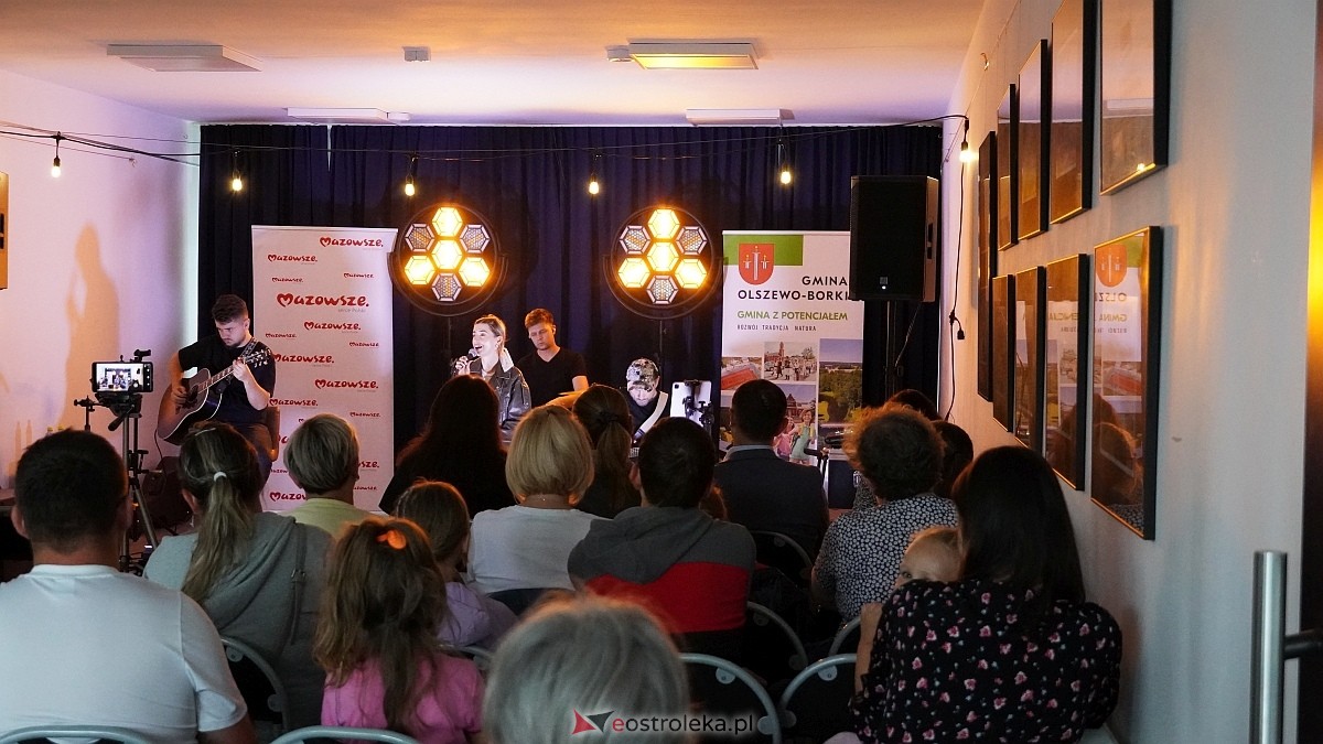 Letnie Granie w Olszewie Borkach: koncert Julity Kaczyńskiej [9.07.2025] - zdjęcie #33 - eOstroleka.pl