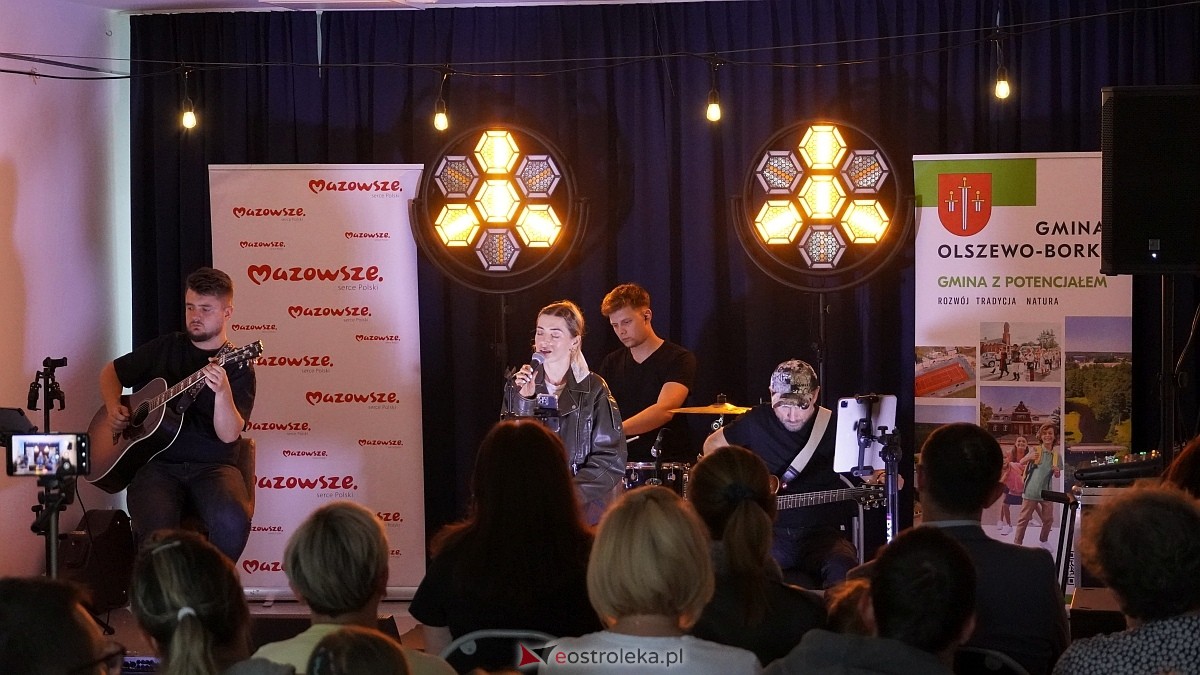 Letnie Granie w Olszewie Borkach: koncert Julity Kaczyńskiej [9.07.2025] - zdjęcie #31 - eOstroleka.pl