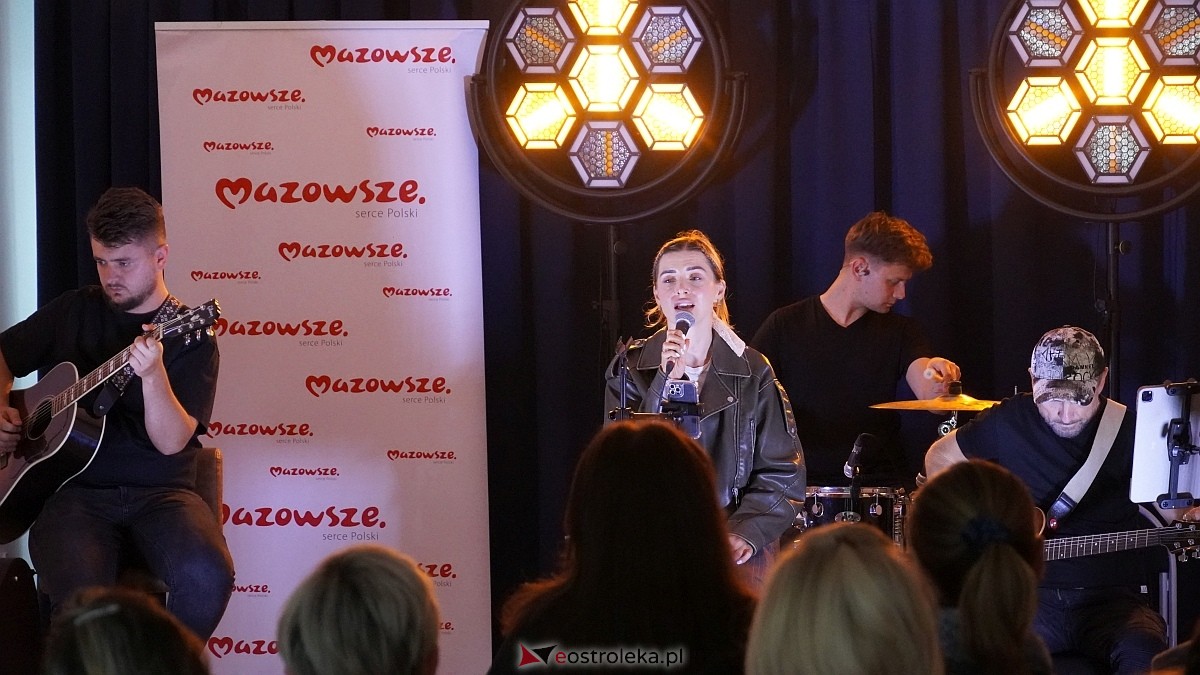 Letnie Granie w Olszewie Borkach: koncert Julity Kaczyńskiej [9.07.2025] - zdjęcie #29 - eOstroleka.pl