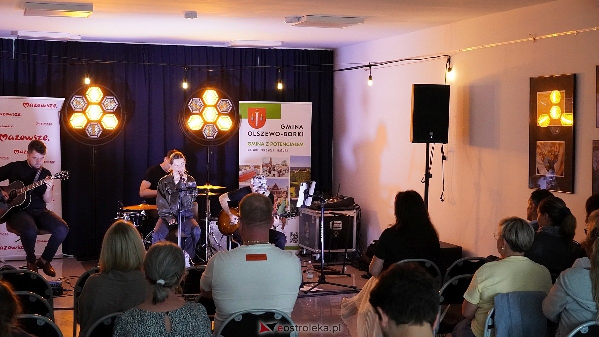 Letnie Granie w Olszewie Borkach: koncert Julity Kaczyńskiej [9.07.2025] - zdjęcie #5 - eOstroleka.pl