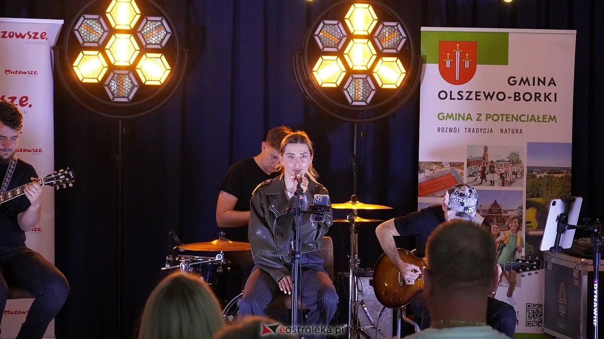 Letnie Granie w Olszewie Borkach: koncert Julity Kaczyńskiej [9.07.2025] - zdjęcie #4 - eOstroleka.pl