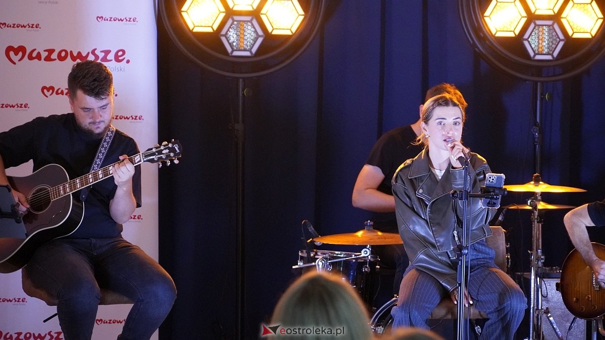 Letnie Granie w Olszewie Borkach: koncert Julity Kaczyńskiej [9.07.2025] - zdjęcie #3 - eOstroleka.pl