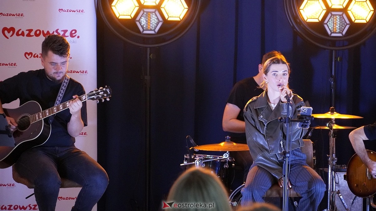 Letnie Granie w Olszewie Borkach: koncert Julity Kaczyńskiej [9.07.2025] - zdjęcie #2 - eOstroleka.pl