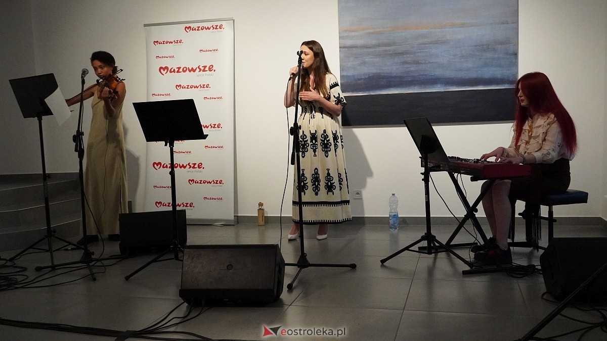 ArtCzwartek - Agata Salitra Załuska Floating with souls [10.07.2025] - zdjęcie #3 - eOstroleka.pl