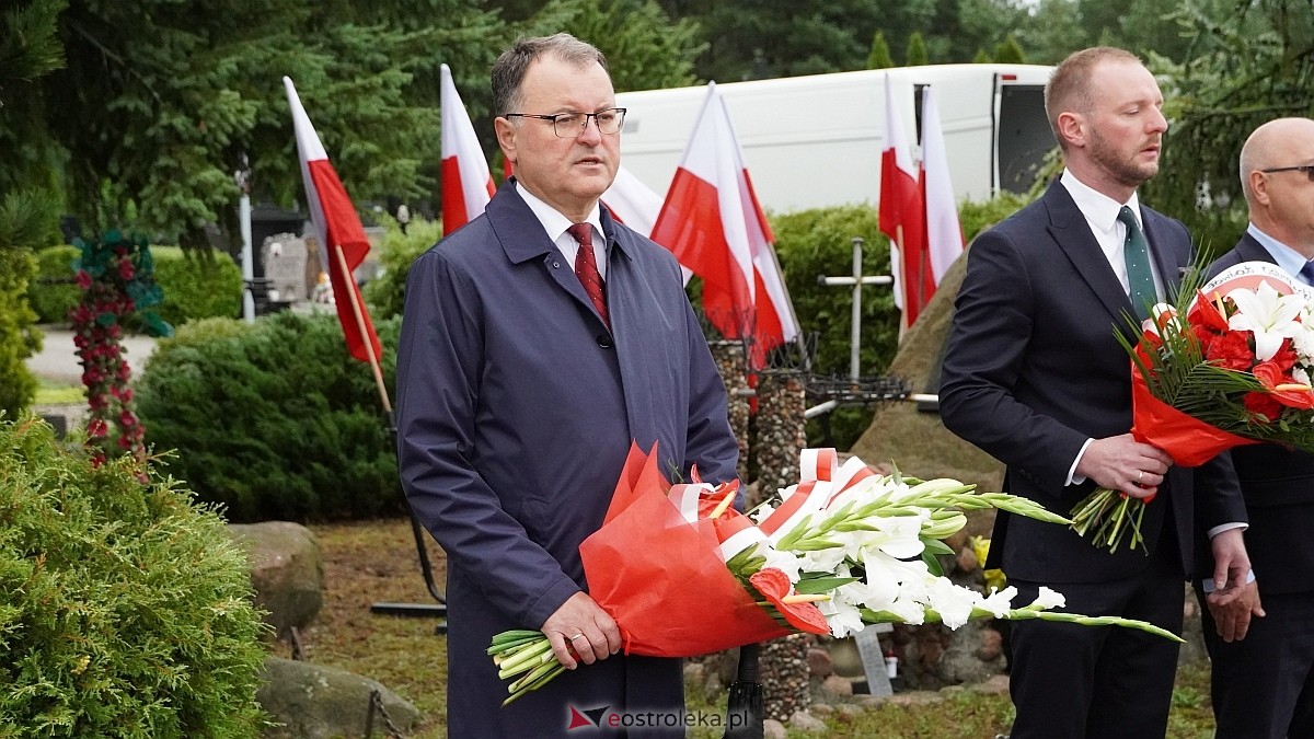 Miejskie obchody Dnia Pamięci o Polakach – Ofiarach Ludobójstwa dokonanego przez OUN i UPA [11.07.2025] - zdjęcie #66 - eOstroleka.pl