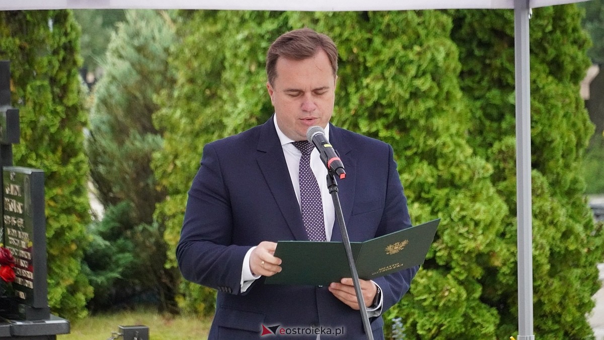 Miejskie obchody Dnia Pamięci o Polakach – Ofiarach Ludobójstwa dokonanego przez OUN i UPA [11.07.2025] - zdjęcie #50 - eOstroleka.pl