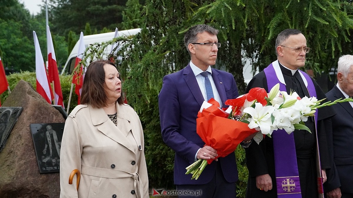 Miejskie obchody Dnia Pamięci o Polakach – Ofiarach Ludobójstwa dokonanego przez OUN i UPA [11.07.2025] - zdjęcie #46 - eOstroleka.pl
