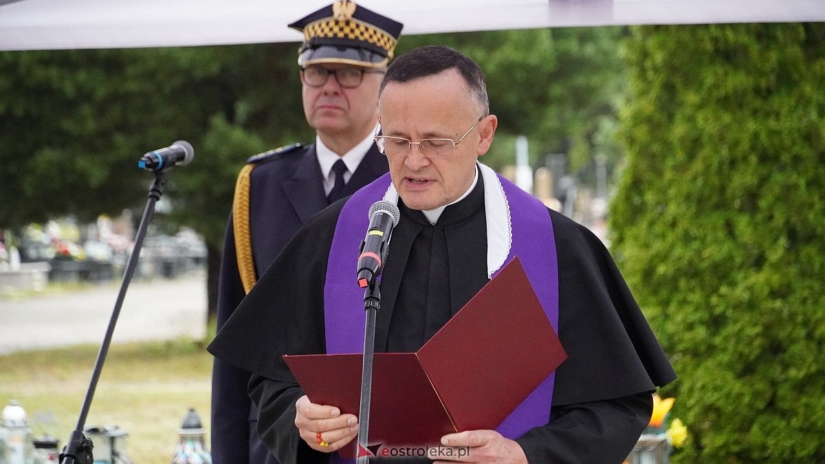 Miejskie obchody Dnia Pamięci o Polakach – Ofiarach Ludobójstwa dokonanego przez OUN i UPA [11.07.2025] - zdjęcie #38 - eOstroleka.pl