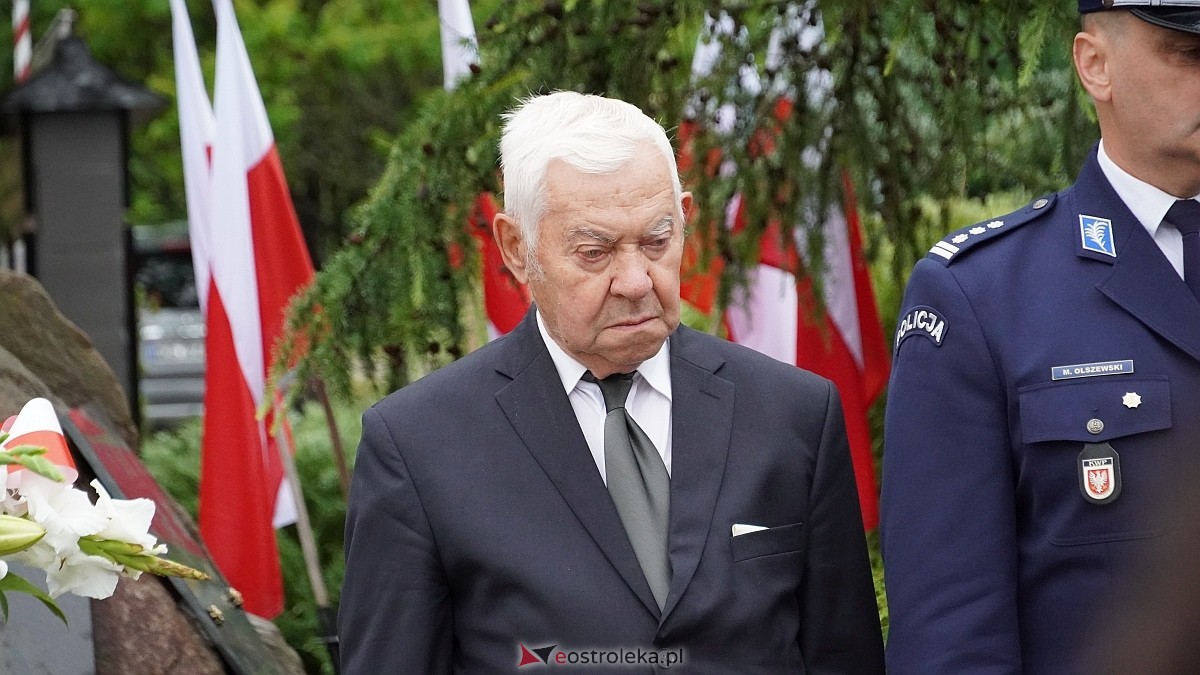 Miejskie obchody Dnia Pamięci o Polakach – Ofiarach Ludobójstwa dokonanego przez OUN i UPA [11.07.2025] - zdjęcie #36 - eOstroleka.pl