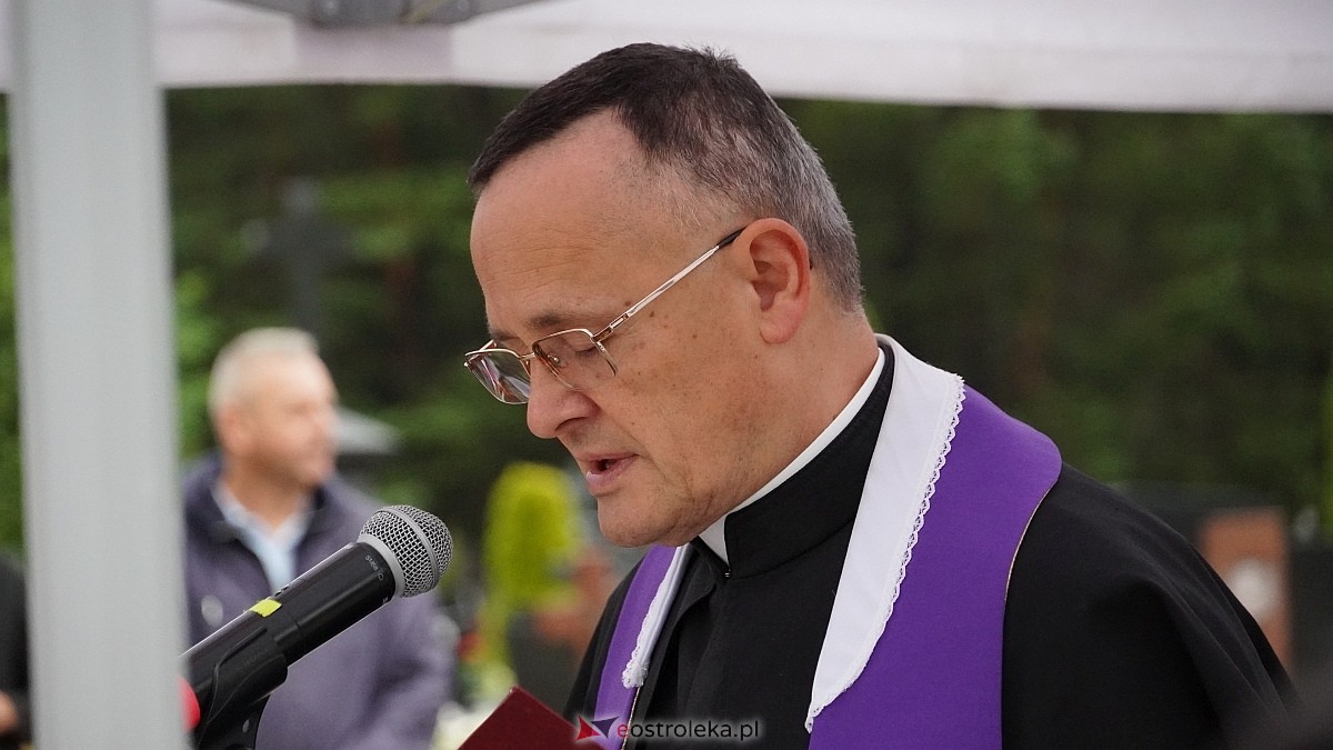 Miejskie obchody Dnia Pamięci o Polakach – Ofiarach Ludobójstwa dokonanego przez OUN i UPA [11.07.2025] - zdjęcie #32 - eOstroleka.pl