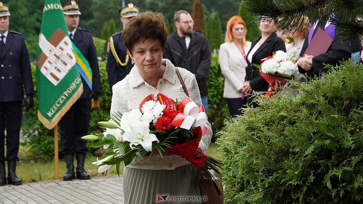 Miejskie obchody Dnia Pamięci o Polakach – Ofiarach Ludobójstwa dokonanego przez OUN i UPA [11.07.2025] - zdjęcie #5 - eOstroleka.pl