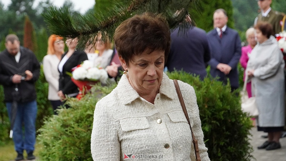 Miejskie obchody Dnia Pamięci o Polakach – Ofiarach Ludobójstwa dokonanego przez OUN i UPA [11.07.2025] - zdjęcie #3 - eOstroleka.pl