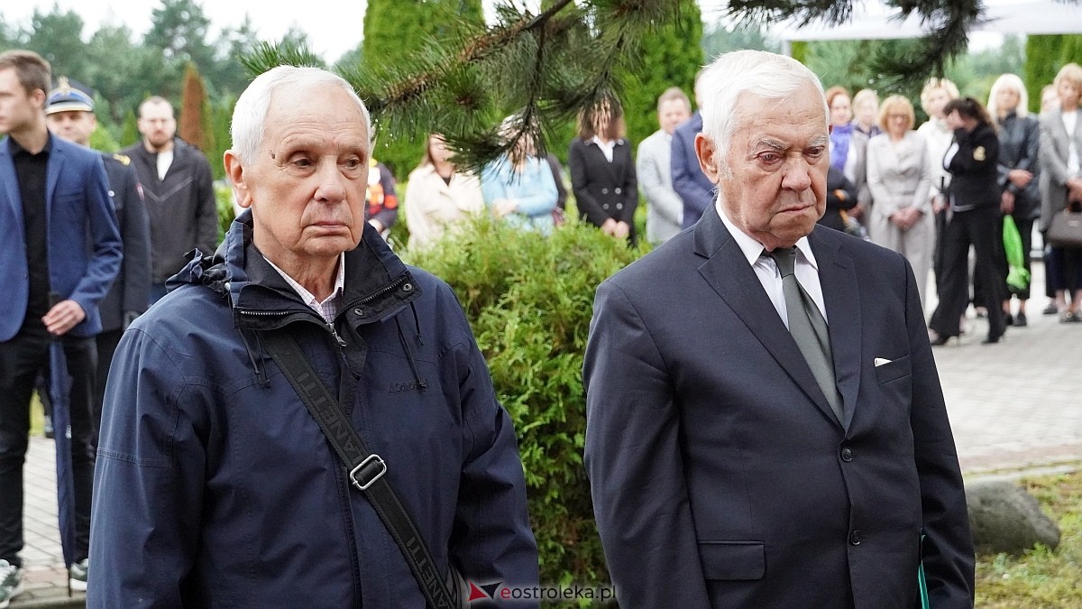 Miejskie obchody Dnia Pamięci o Polakach – Ofiarach Ludobójstwa dokonanego przez OUN i UPA [11.07.2025] - zdjęcie #51 - eOstroleka.pl