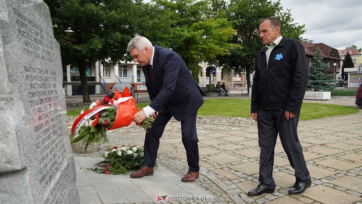 Obchody upamiętniające ofiary rzezi wołyńskiej [12.07.2025] - zdjęcie #21 - eOstroleka.pl