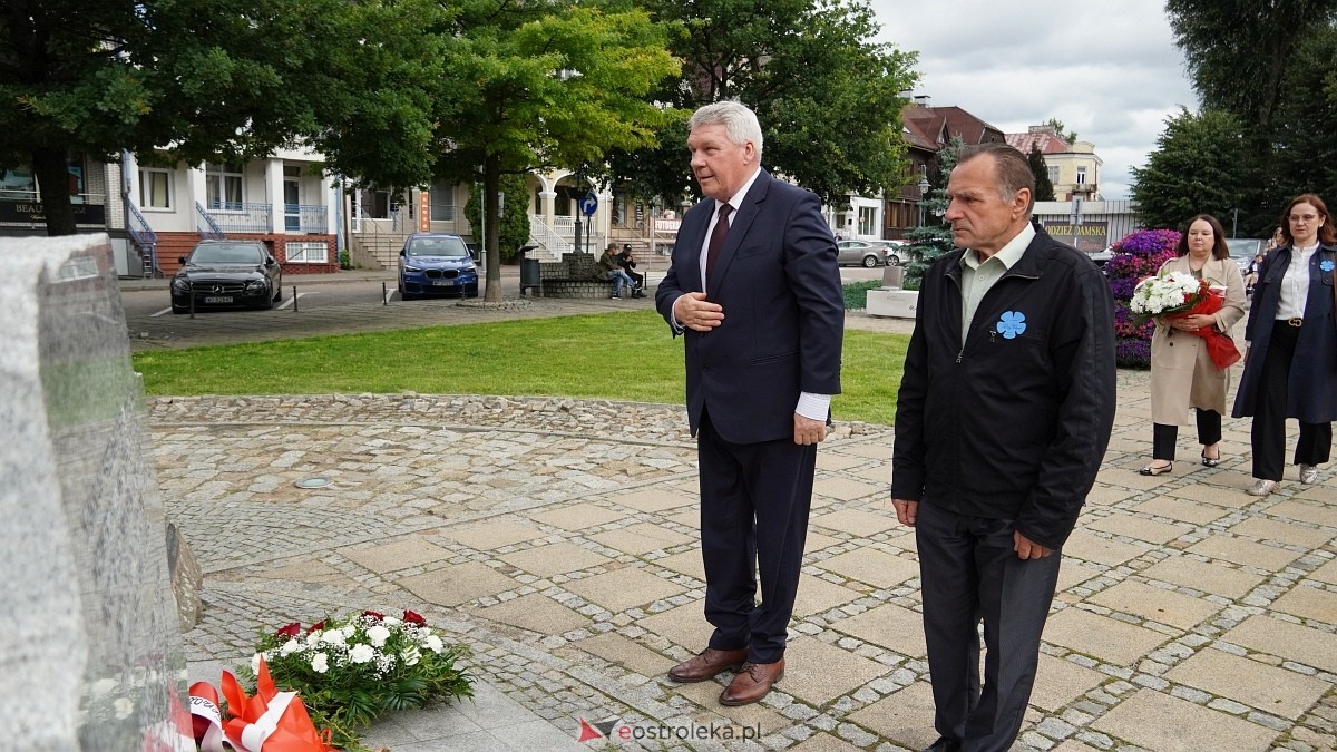 Obchody upamiętniające ofiary rzezi wołyńskiej [12.07.2025] - zdjęcie #19 - eOstroleka.pl