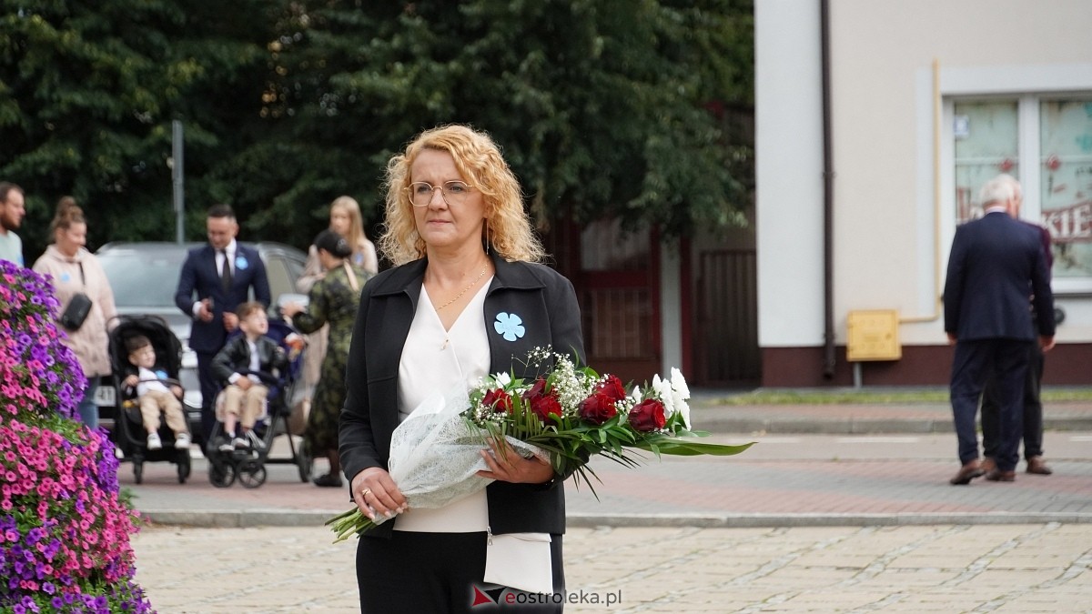 Obchody upamiętniające ofiary rzezi wołyńskiej [12.07.2025] - zdjęcie #6 - eOstroleka.pl