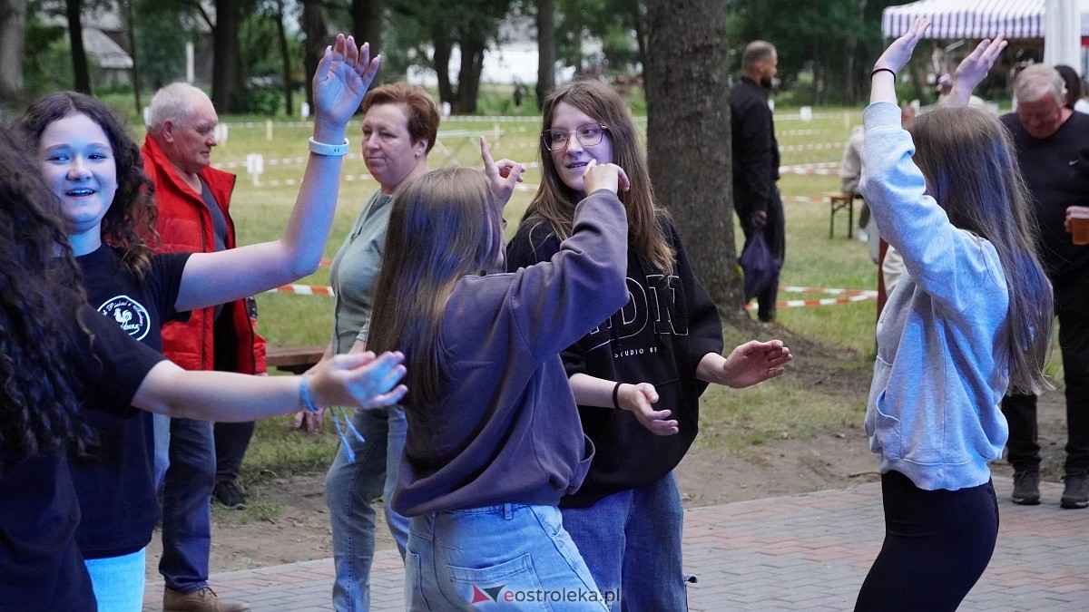 Zabawa pod gwiazdami w Święto Folkloru Kurpiowskiego [12.07.2025] - zdjęcie #78 - eOstroleka.pl