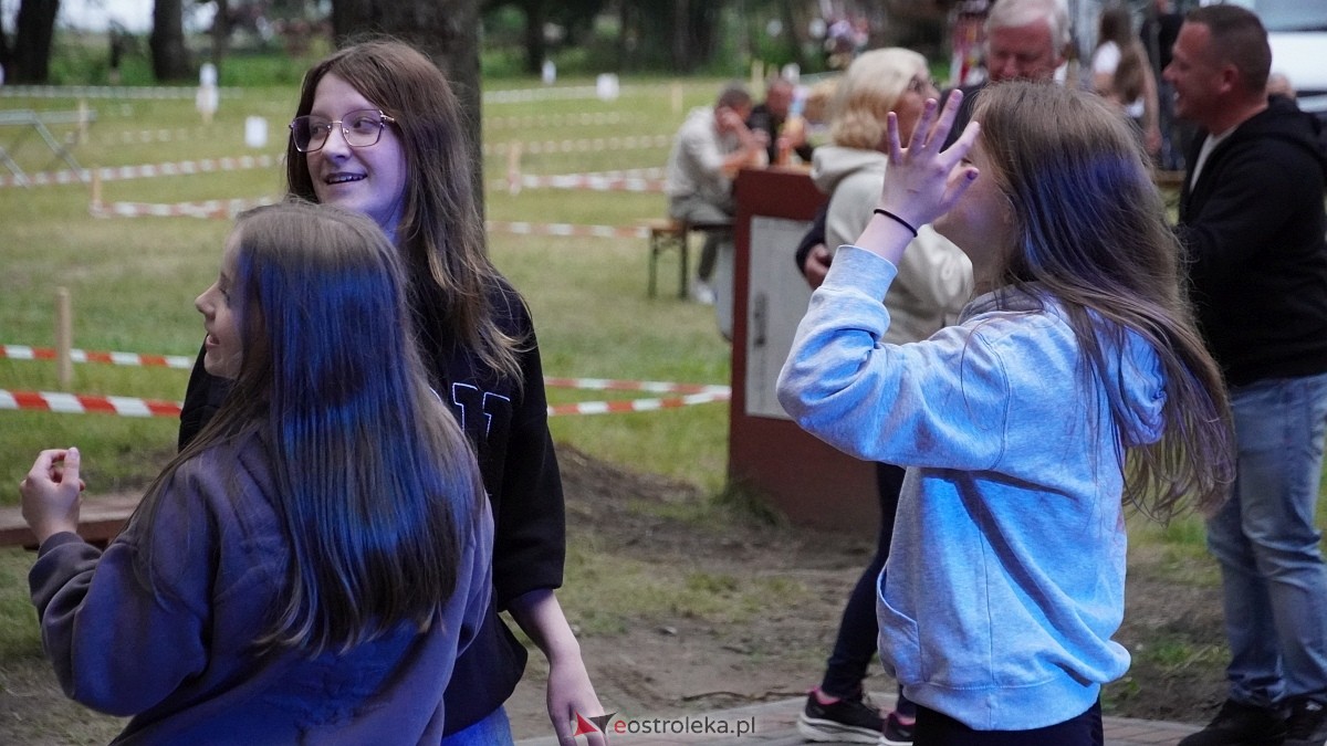 Zabawa pod gwiazdami w Święto Folkloru Kurpiowskiego [12.07.2025] - zdjęcie #75 - eOstroleka.pl