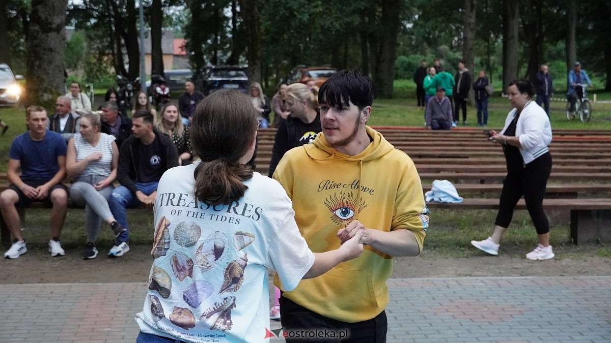 Zabawa pod gwiazdami w Święto Folkloru Kurpiowskiego [12.07.2025] - zdjęcie #70 - eOstroleka.pl