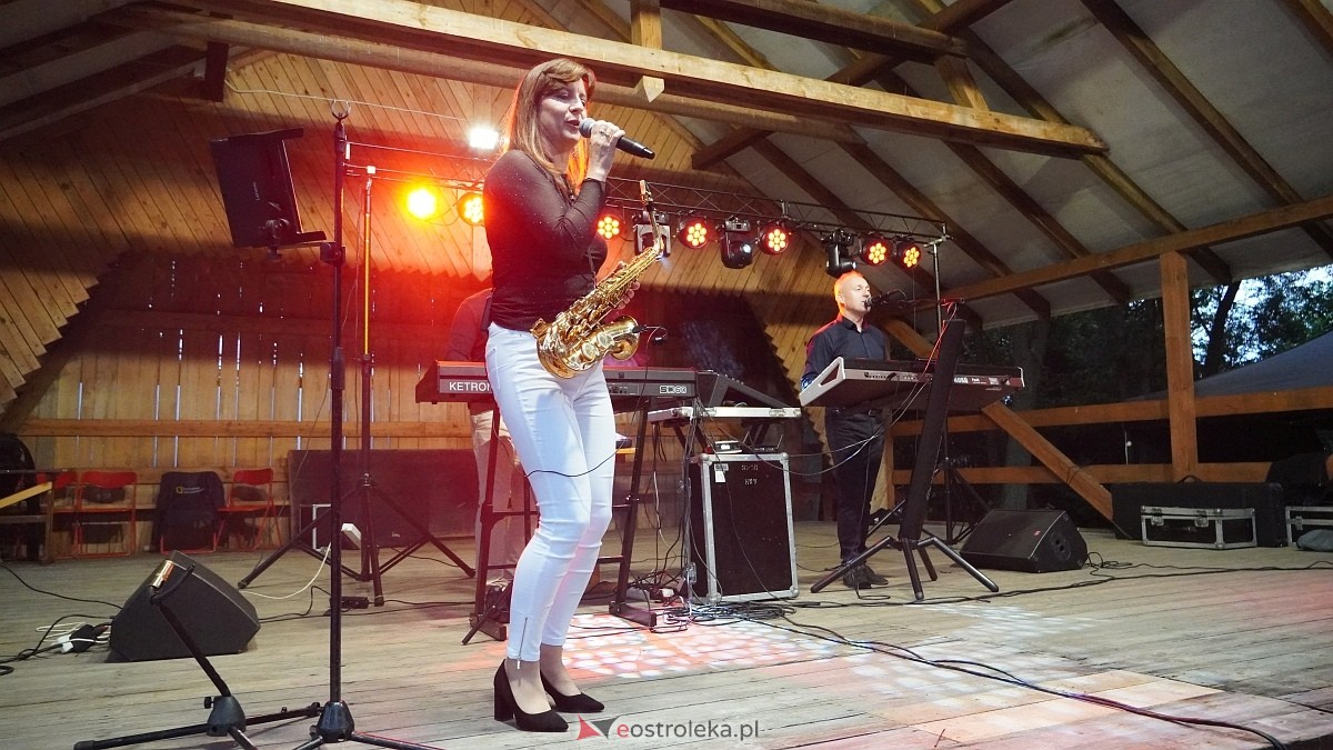 Zabawa pod gwiazdami w Święto Folkloru Kurpiowskiego [12.07.2025] - zdjęcie #55 - eOstroleka.pl