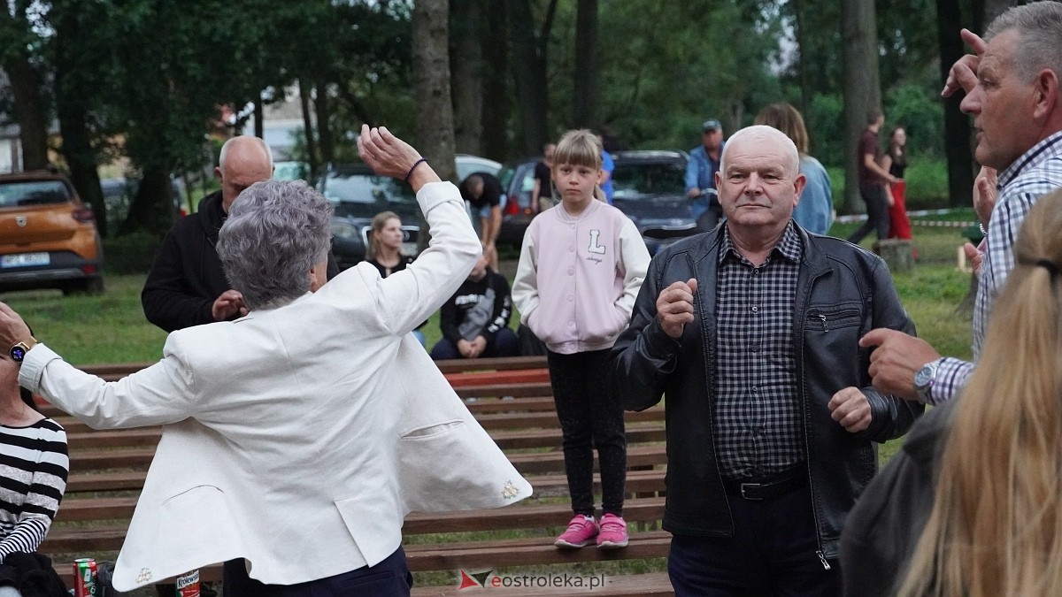 Zabawa pod gwiazdami w Święto Folkloru Kurpiowskiego [12.07.2025] - zdjęcie #42 - eOstroleka.pl