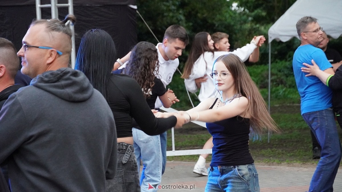 Zabawa pod gwiazdami w Święto Folkloru Kurpiowskiego [12.07.2025] - zdjęcie #23 - eOstroleka.pl