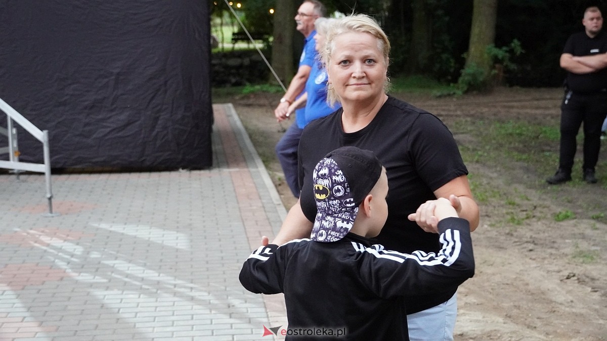 Zabawa pod gwiazdami w Święto Folkloru Kurpiowskiego [12.07.2025] - zdjęcie #17 - eOstroleka.pl