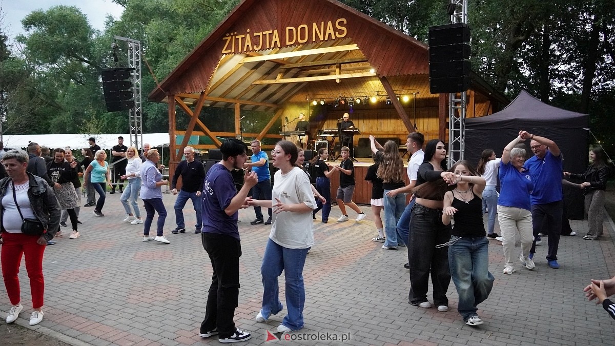 Zabawa pod gwiazdami w Święto Folkloru Kurpiowskiego [12.07.2025] - zdjęcie #10 - eOstroleka.pl