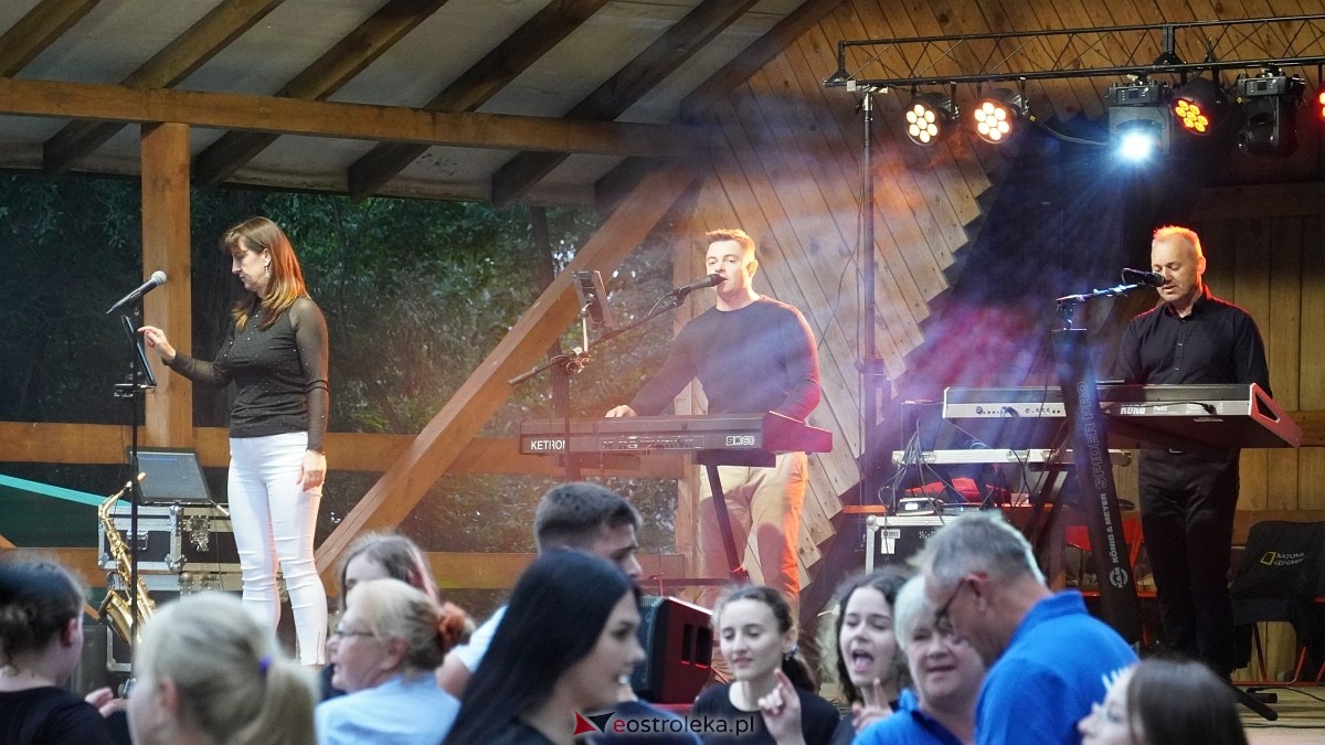 Zabawa pod gwiazdami w Święto Folkloru Kurpiowskiego [12.07.2025] - zdjęcie #2 - eOstroleka.pl