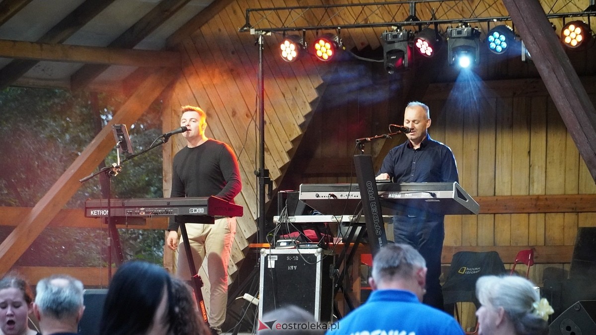 Zabawa pod gwiazdami w Święto Folkloru Kurpiowskiego [12.07.2025] - zdjęcie #1 - eOstroleka.pl