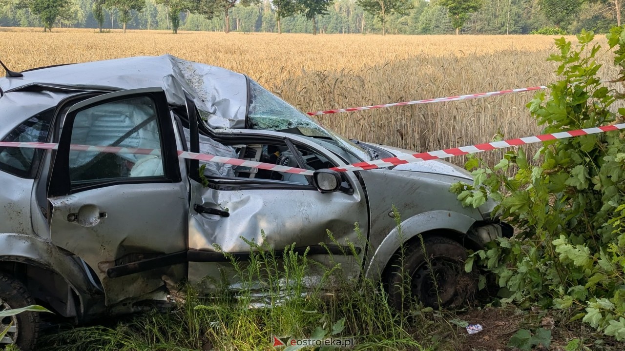 Wypadek w Kurpiach Dworskich [14.07.2025] - zdjęcie #3 - eOstroleka.pl