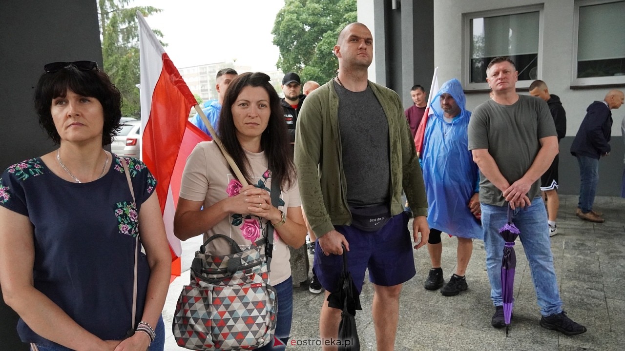 Stop imigacji - protest w Ostrołęce [19.07.2025] - zdjęcie #118 - eOstroleka.pl