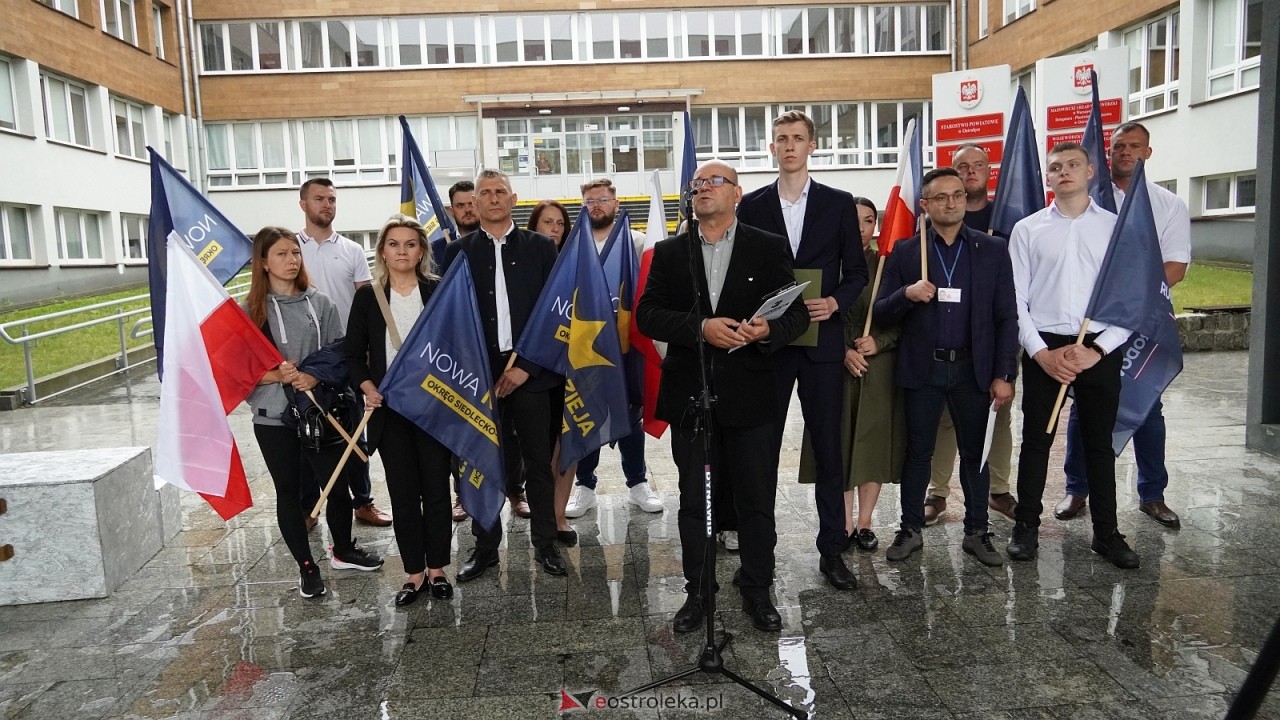 Stop imigacji - protest w Ostrołęce [19.07.2025] - zdjęcie #110 - eOstroleka.pl