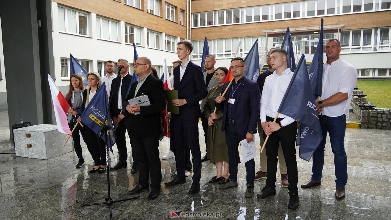 Stop imigacji - protest w Ostrołęce [19.07.2025] - zdjęcie #109 - eOstroleka.pl