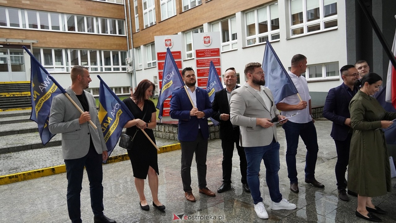 Stop imigacji - protest w Ostrołęce [19.07.2025] - zdjęcie #87 - eOstroleka.pl