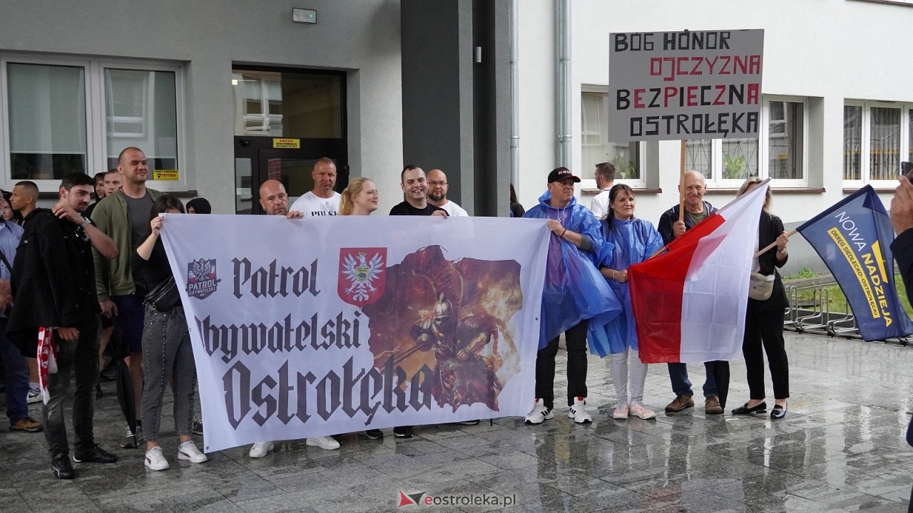 Stop imigacji - protest w Ostrołęce [19.07.2025] - zdjęcie #86 - eOstroleka.pl