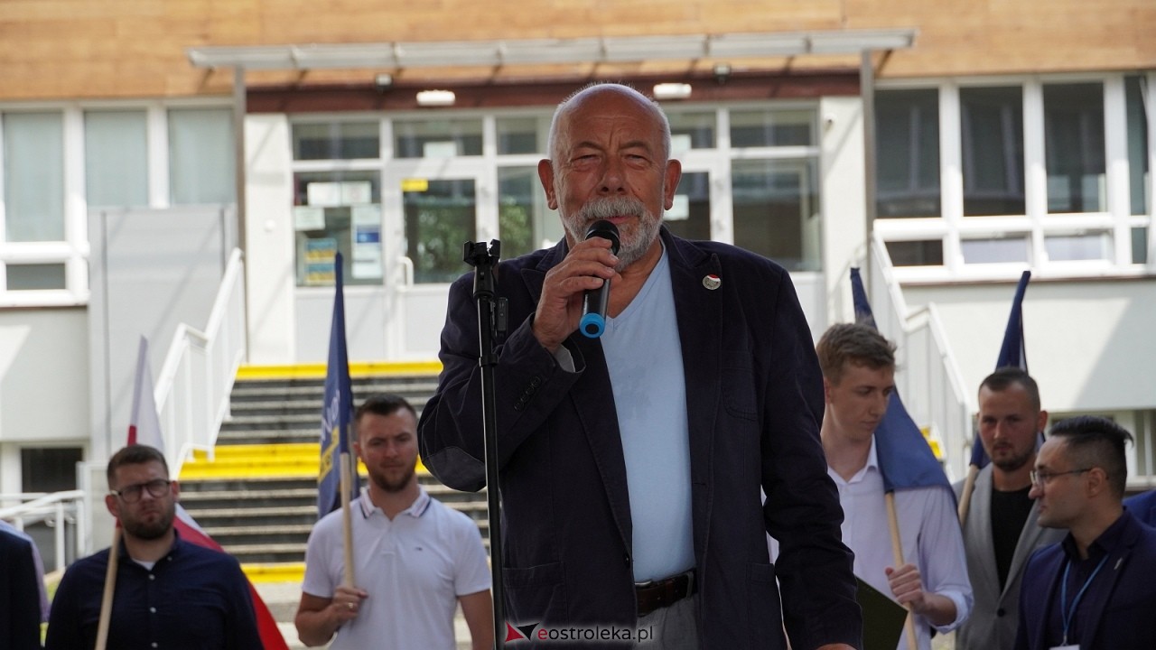 Stop imigacji - protest w Ostrołęce [19.07.2025] - zdjęcie #53 - eOstroleka.pl