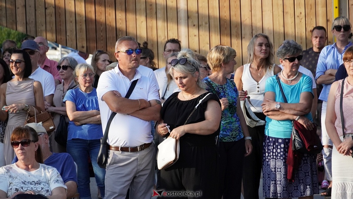 Koncert Roberta Prusińskiego w tężni w Rzekuniu [20.07.225] - zdjęcie #57 - eOstroleka.pl