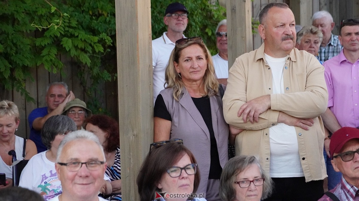 Koncert Roberta Prusińskiego w tężni w Rzekuniu [20.07.225] - zdjęcie #6 - eOstroleka.pl
